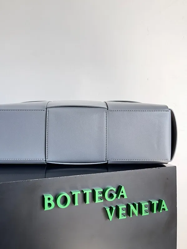 All categories 💚 Authentic bags 💚 BV 2025 new Bottega Veneta large plaid woven men's briefcase
